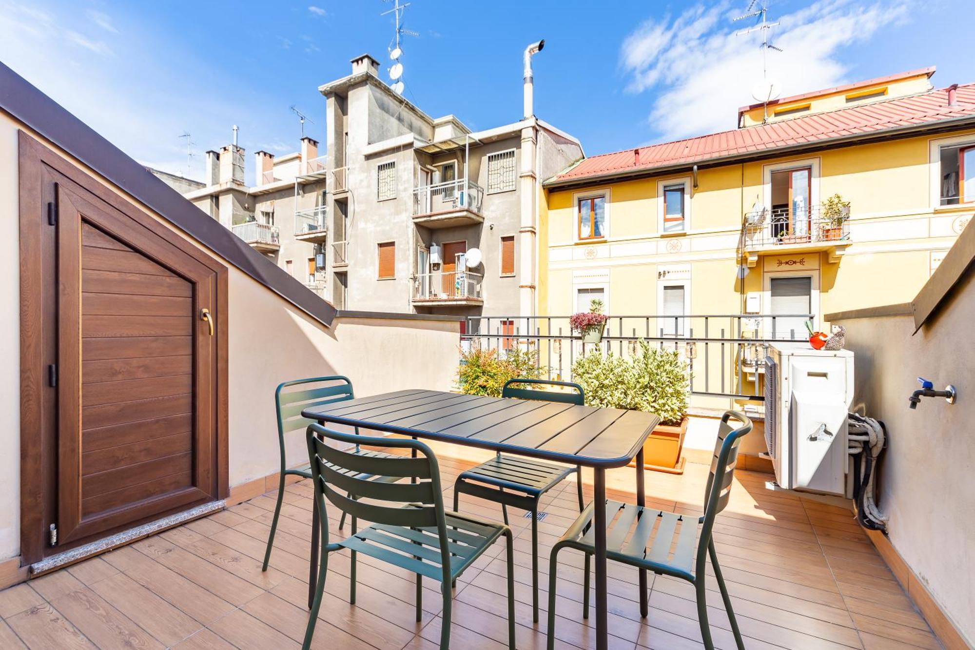 Appartamento Casa Luce Con Terrazza Milano Esterno foto